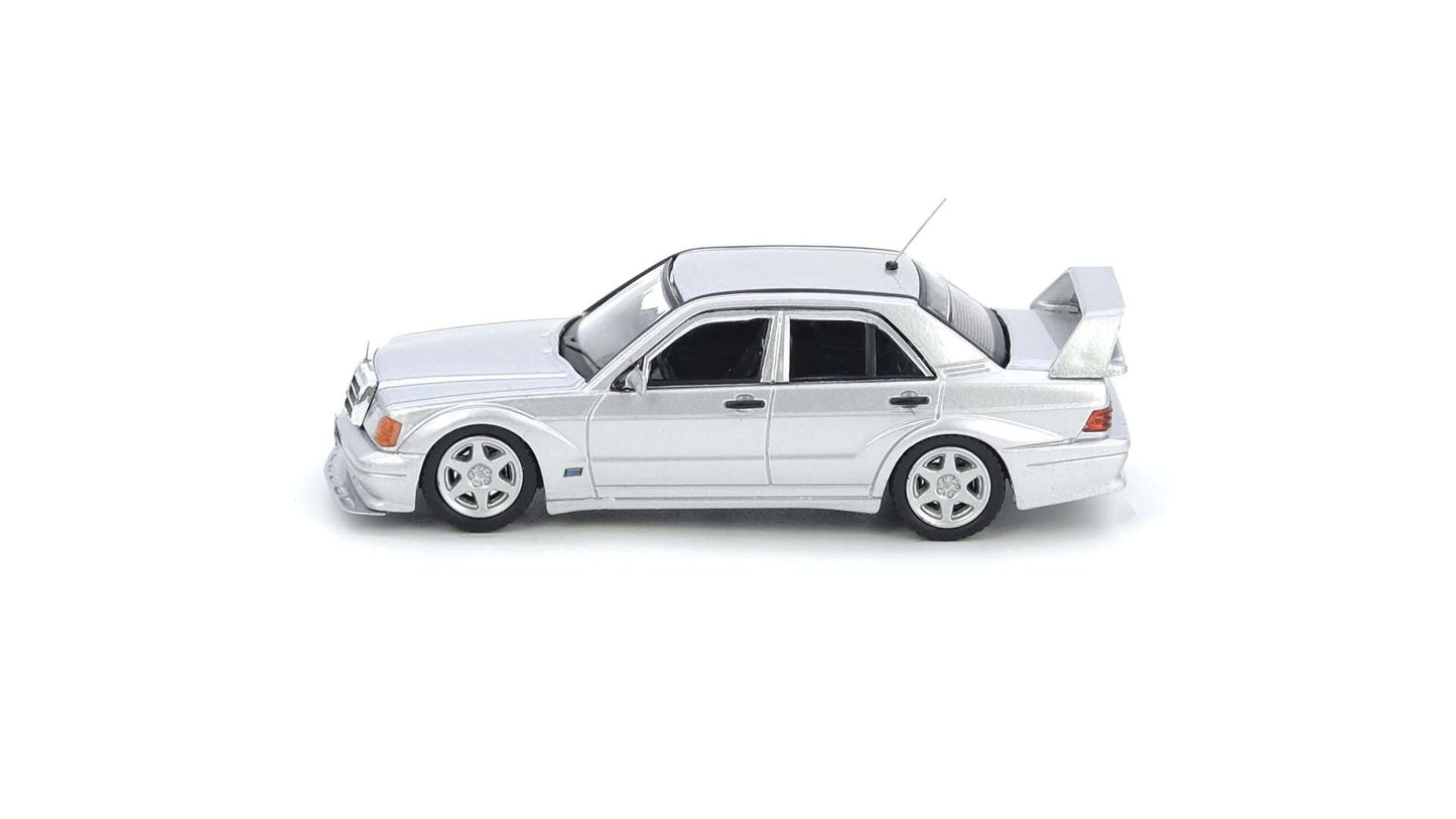 Mercedes-Benz 190E Silver