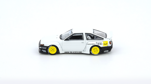 Toyota Corolla Trueno AE86 “PANDEM / ROCKET BUNNY” White