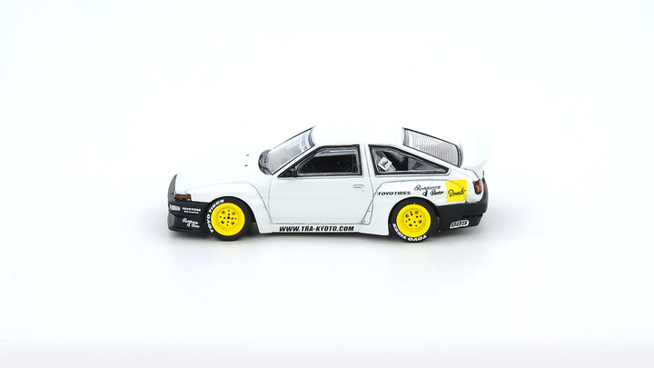 Toyota Corolla Trueno AE86 “PANDEM / ROCKET BUNNY” White