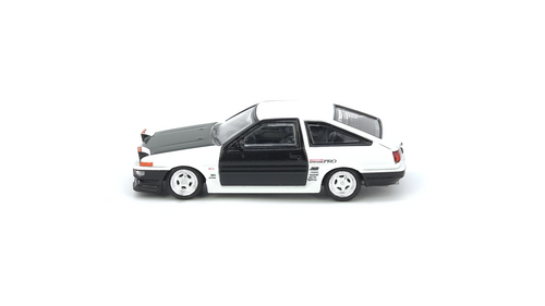 Toyota Sprinter Trueno (AE86) Drift Car With Carbon doors
