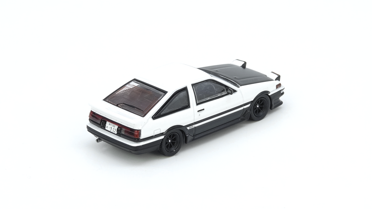 Toyota Sprinter Trueno (AE86) White/Black With Extra wheels and Extra decals – Japan Special Model