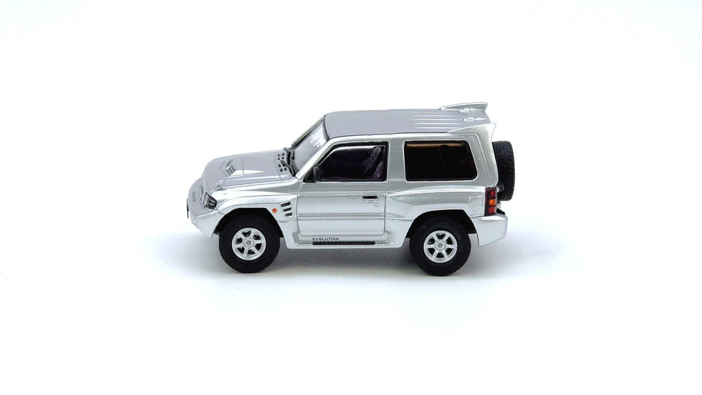 Mitsubishi Pajero Evolution Silver