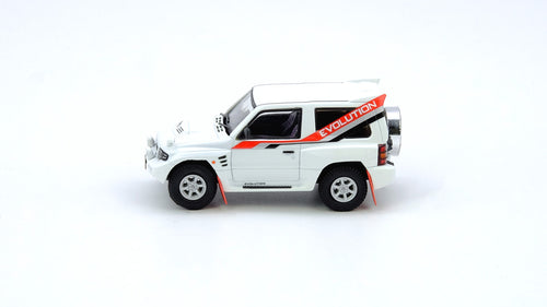 Mitsubishi Pajero Evolution White