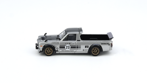 NISSAN SUNNY HAKOTORA Pick Up Truck “INAZUMA WORK”