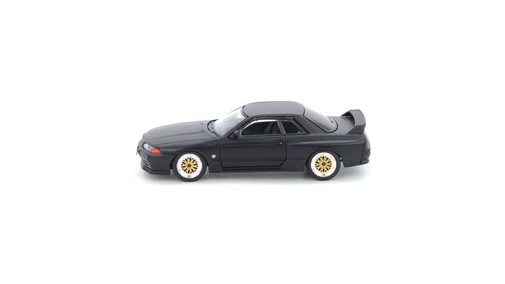 NISSAN SKYLINE GT-R (R32) Matt Black The Diecast Company Special Edition