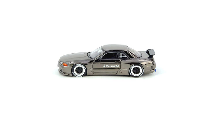 Nissan Skyline GT-R R32 Pandem Rocket Bunny Chrome Black HK Special Edition