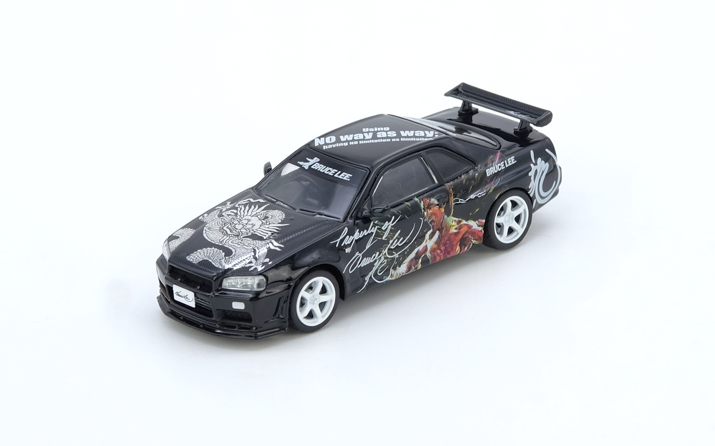 NISSAN SKYLINE GT-R (R34) “BRUCE LEE”