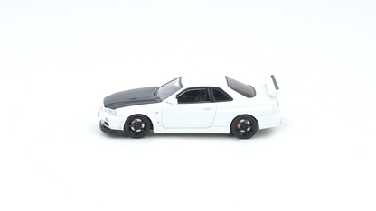 NISSAN SKYLINE GT-R (R34) V-Spec II N1 White with carbon hood