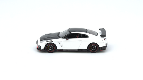 GT-R (R35) NISMO White