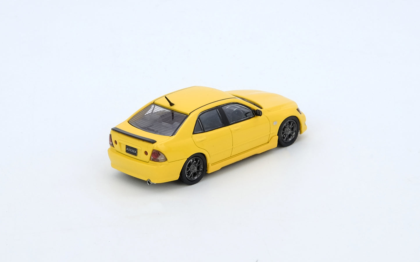 Toyota Altezza RS200 Yellow