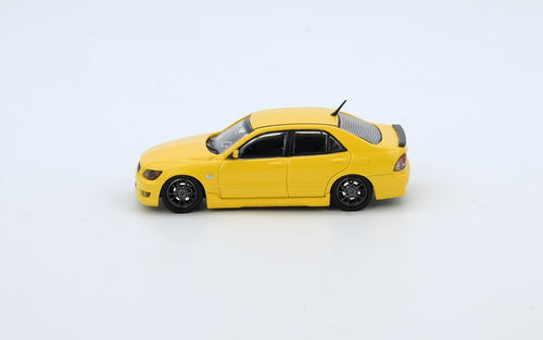 Toyota Altezza RS200 Yellow