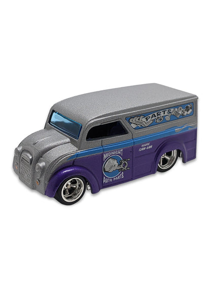 Hot Wheels Larry's Garage 2009 Dairy Delivery 1:64 – Silver & Purple