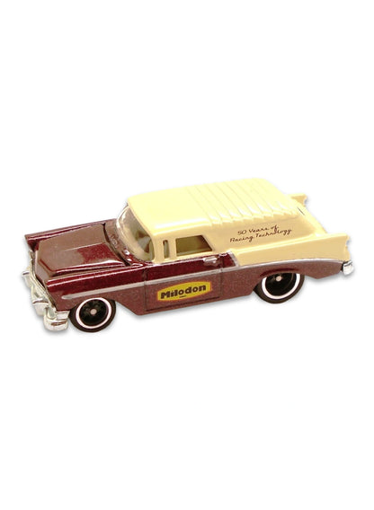 Hot Wheels Delivery Slick Rides 2010 '56 Chevy Nomad Delivery 1:64 – Metallic Dark Maroon & Tan