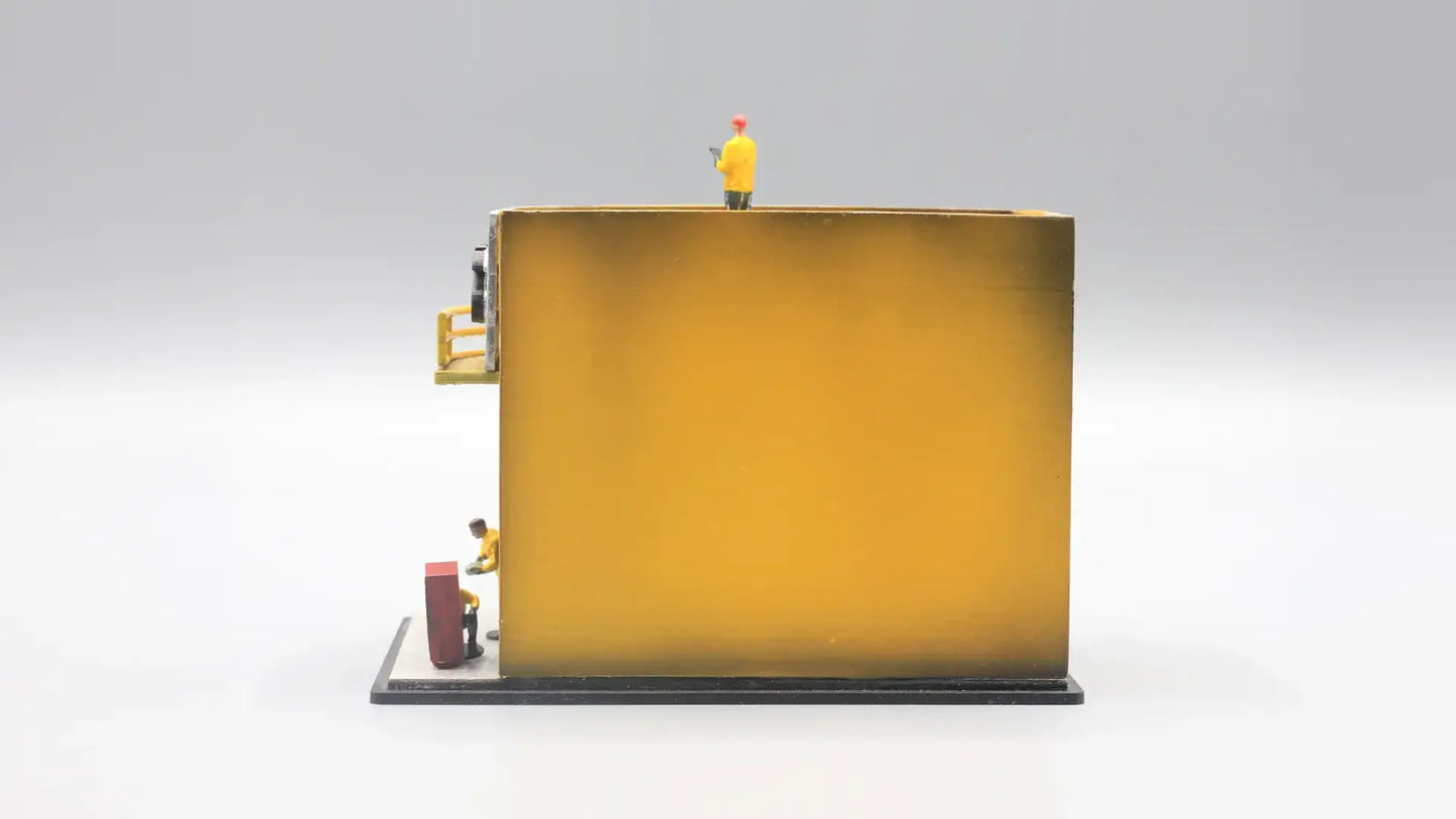 Mooneyes Garage Mini Diorama for 1:64 Diecast Cars