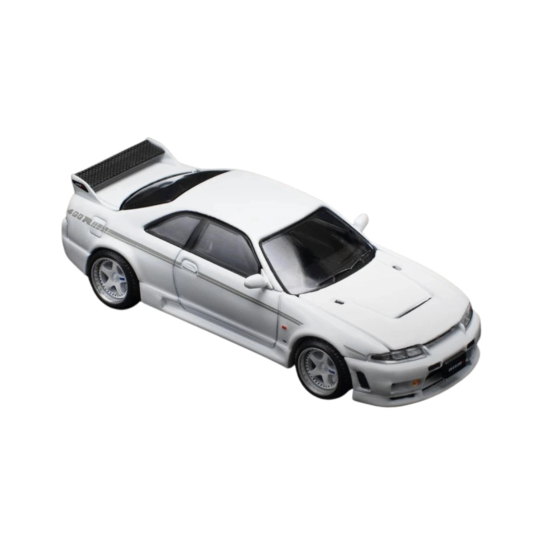 Nissan GT-R R33 Nismo 400R - White