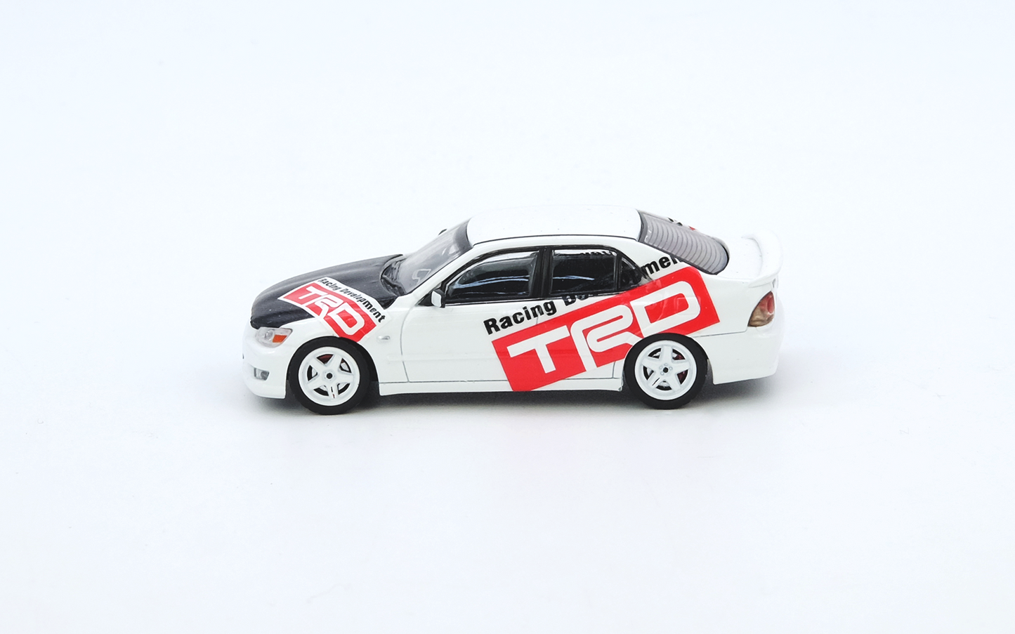 Toyota Altezza RS200 Tuned By “TRD RACING DEVELOPMENT”