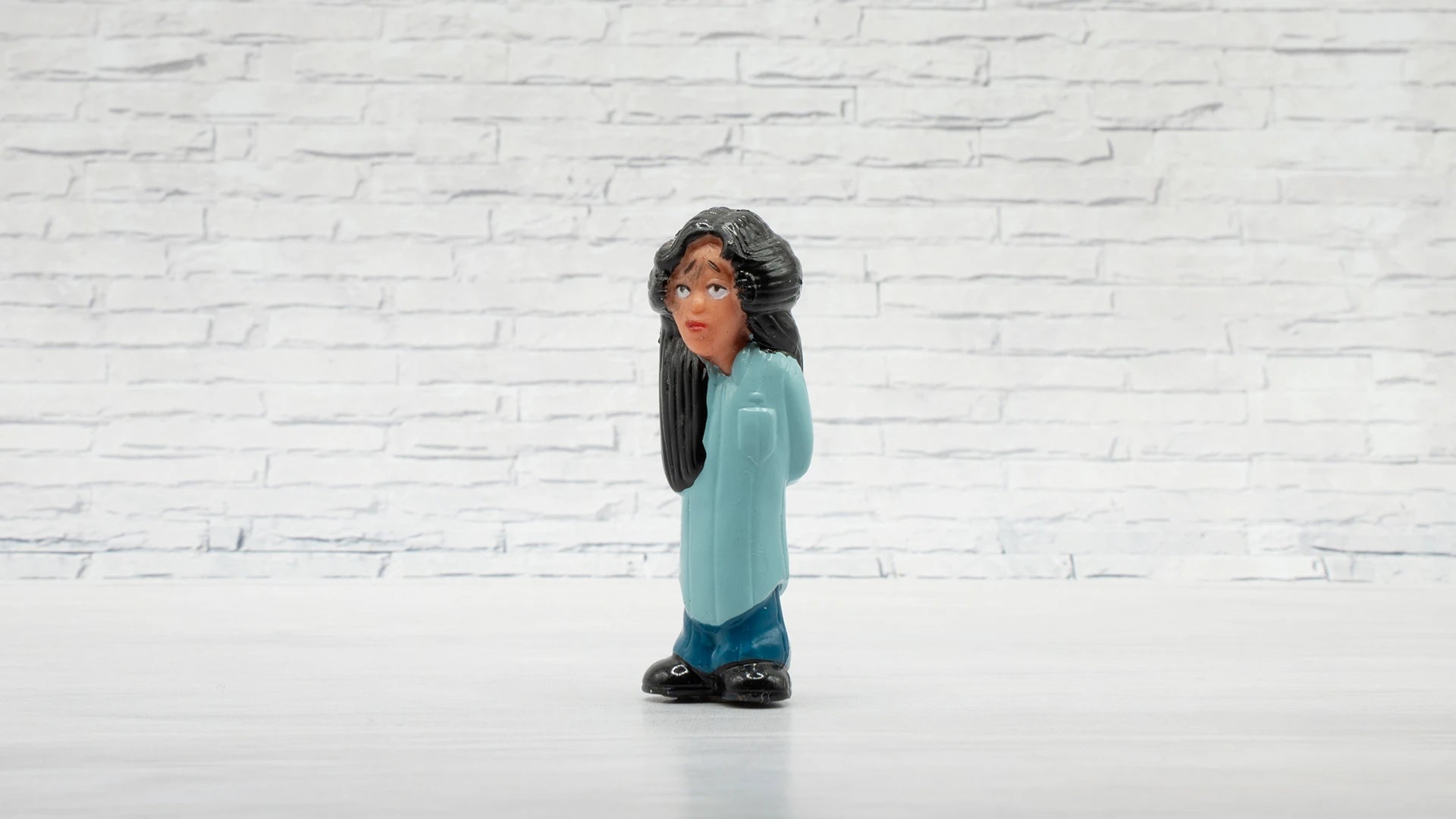 Shy Girl Homies Series 2 Toy