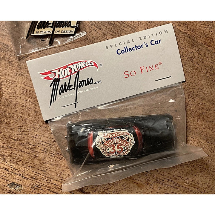 So Fine – Black (Stickered)