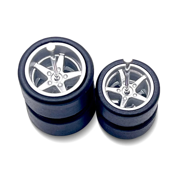 Staggered Advan V2 Silver 11mm / 13mm