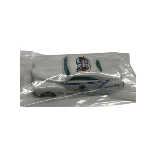 Tail Dragger – White