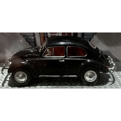 Volkswagen Beetle - Black/Red Two-Tone (Auto-Thentics Volkswagen)