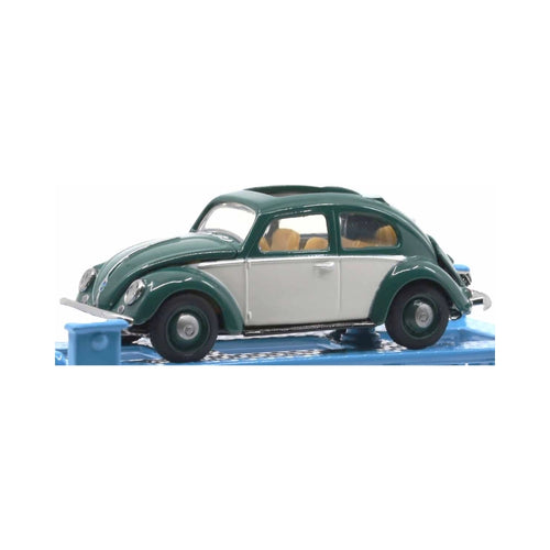 Volkswagen Beetle - Green / Silver Two-Tone (Auto-Lift Release 21)